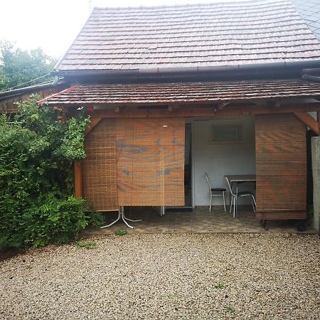 Kúti Vendégház Bakonykuti Exterior foto