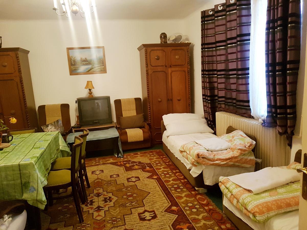 Kúti Vendégház Bakonykuti Exterior foto